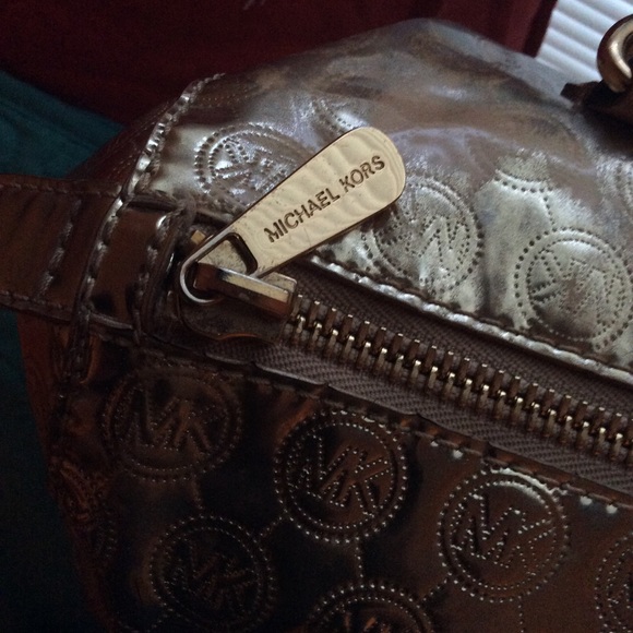 Michael Kors Handbag - Picture 2 of 3